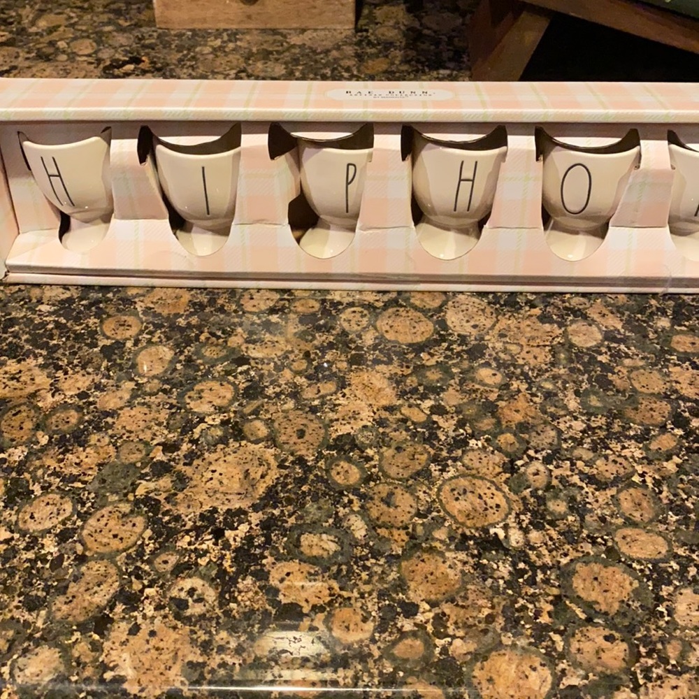 NWT Rae Dunn HipHop Egg stand set